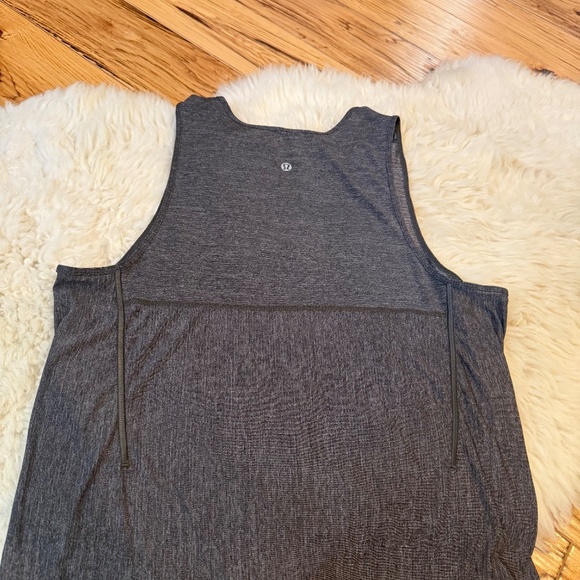 Lululemon Grey Tank Size 6 - Picture 6 of 6
